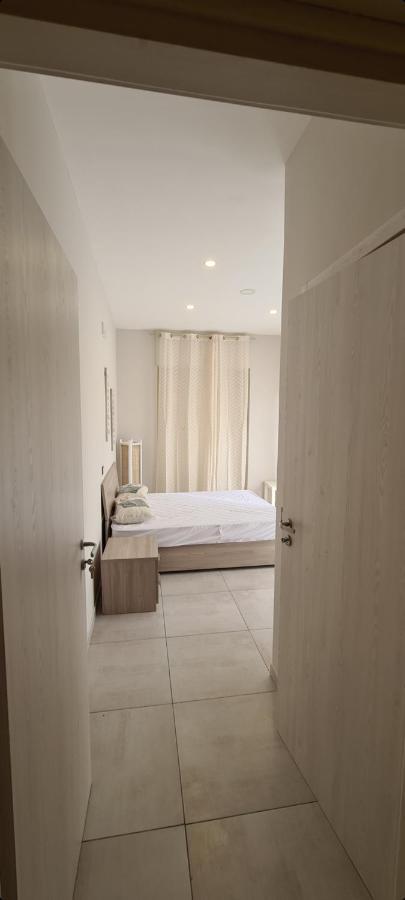 Garibaldi Room Napoli Bagian luar foto